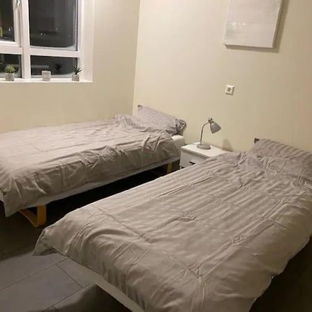 Husavik 2 Bedroom Apartment المظهر الخارجي الصورة