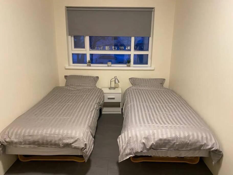 Husavik 2 Bedroom Apartment المظهر الخارجي الصورة